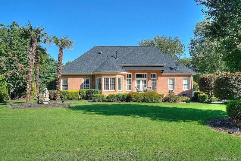 10213 Washam Potts Rd, Cornelius, NC 28031