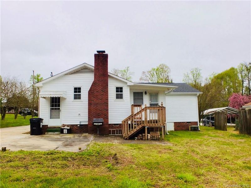 9104 Singingpine Rd, Charlotte, NC 28214