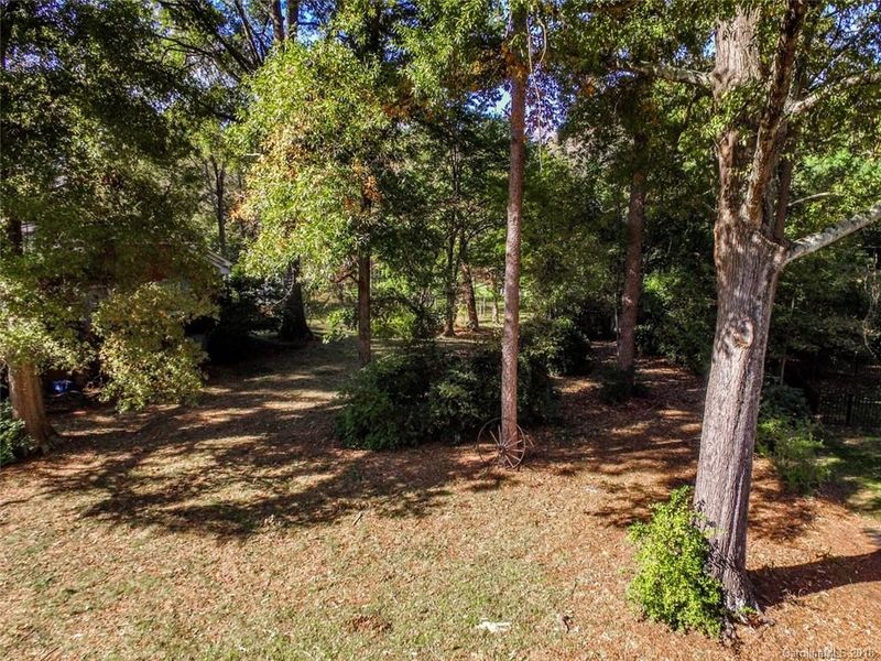 105 Thompson St #7, Davidson, NC 28036