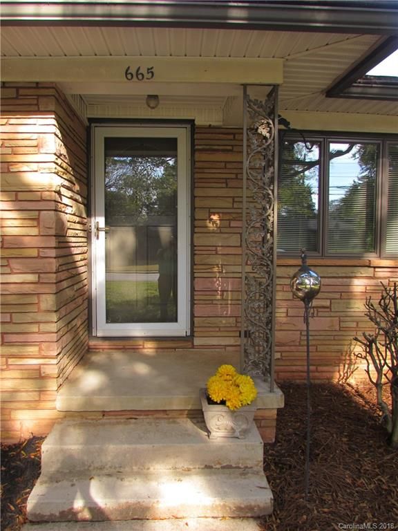 665 S Union St S, Concord, NC 28025