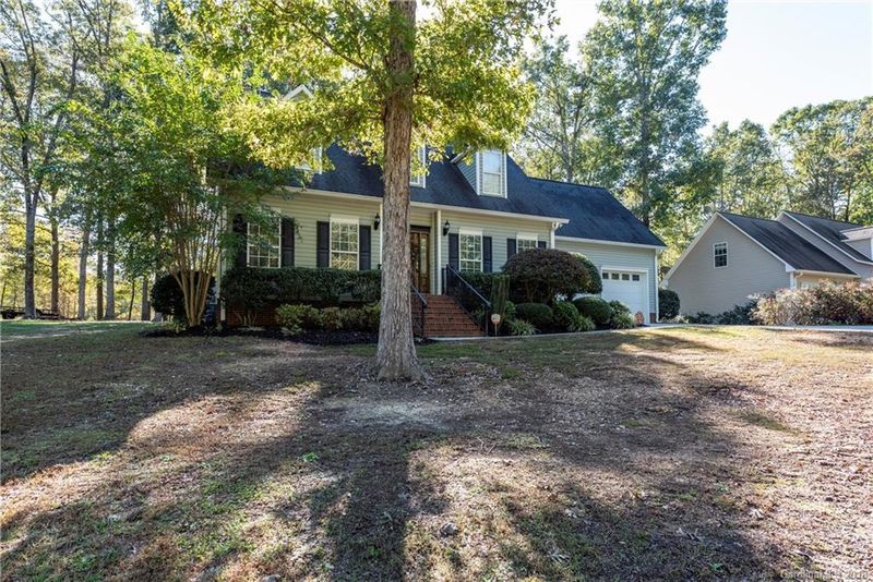 3045 Laurens Ct, Lancaster, SC 29720