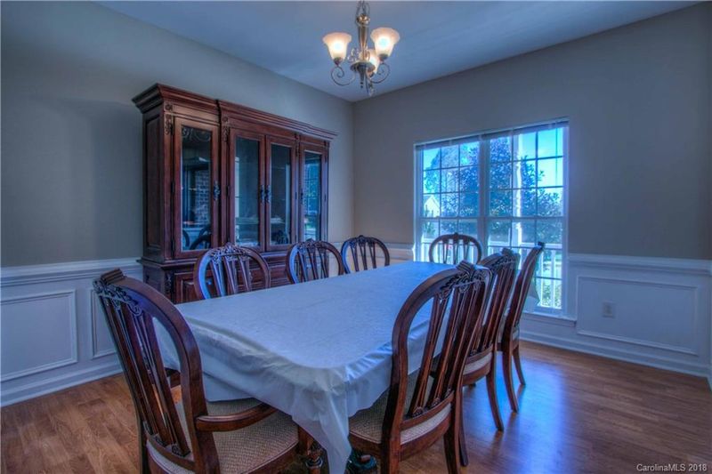 425 Deerfield Dr, Mount Holly, NC 28120