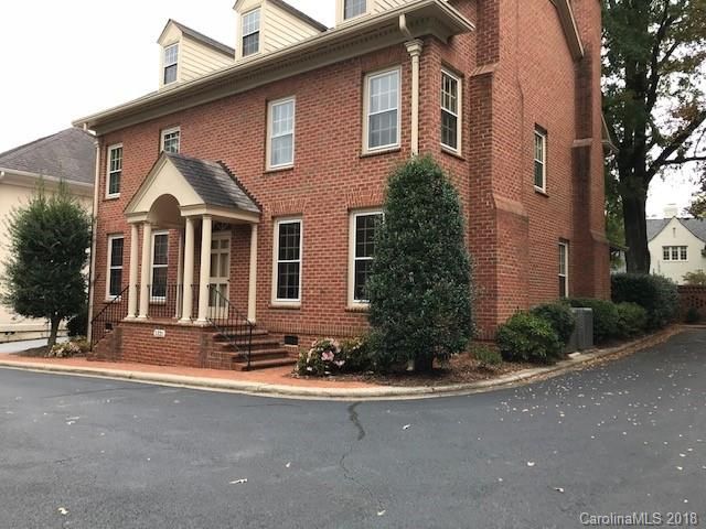1221 Wareham Ct, Charlotte, NC 28207