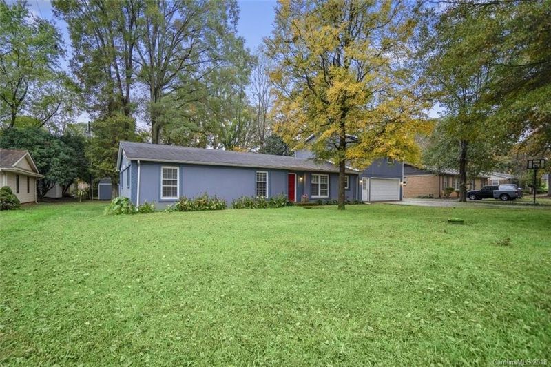 8932 Powell Rd, Charlotte, NC 28215