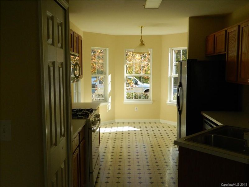 2122 Downing St, Charlotte, NC 28205