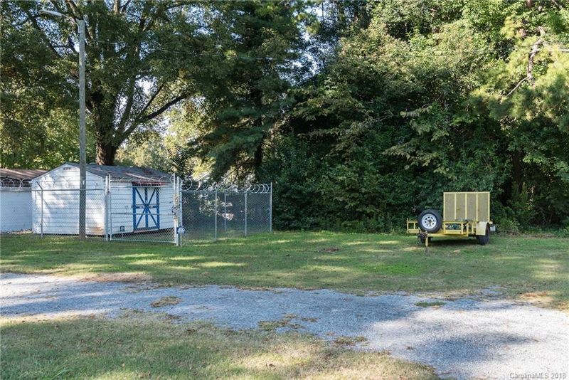 6306 Tuckaseegee Rd, Charlotte, NC 28214