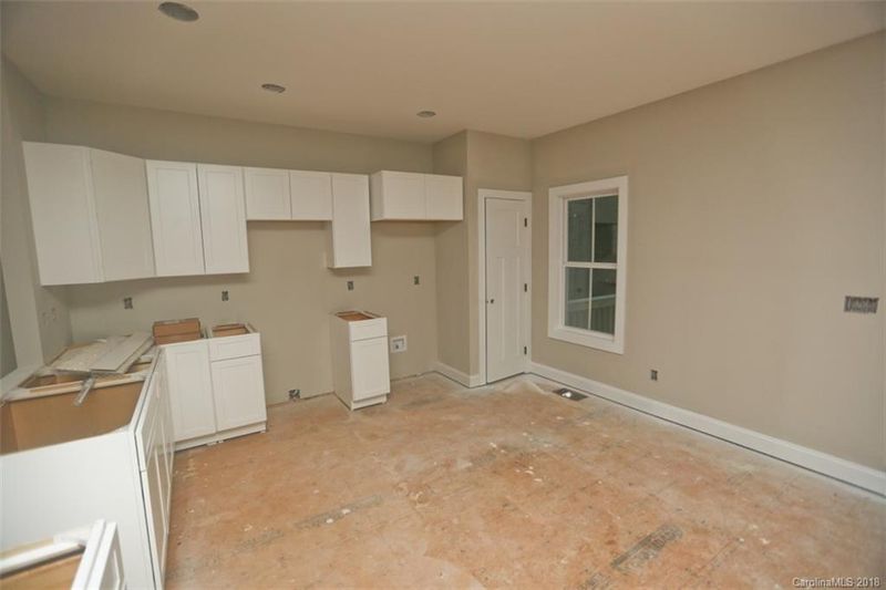 306 Larry Dr, Kannapolis, NC 28083