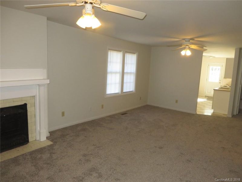 409 E Park Ave, Gastonia, NC 28054