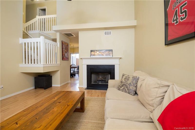 10170 Forest Landing Dr, Charlotte, NC 28213