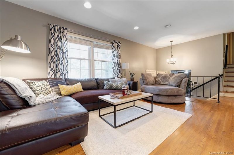6048 Sheppard Ct, Charlotte, NC 28211