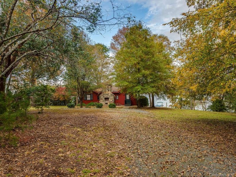 5426 Baker Ln, Clover, SC 29710