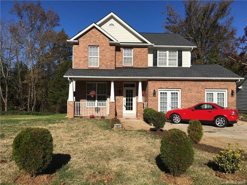 101 Chattaroy Dr, Charlotte, NC 28214