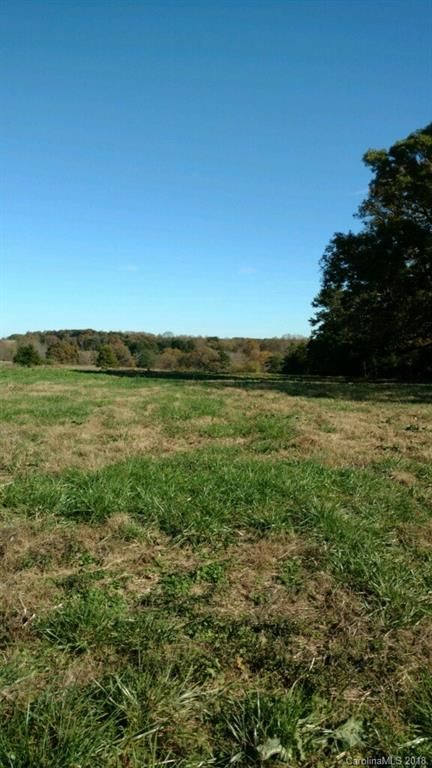 1332 Tabor Rd, Harmony, NC 28634