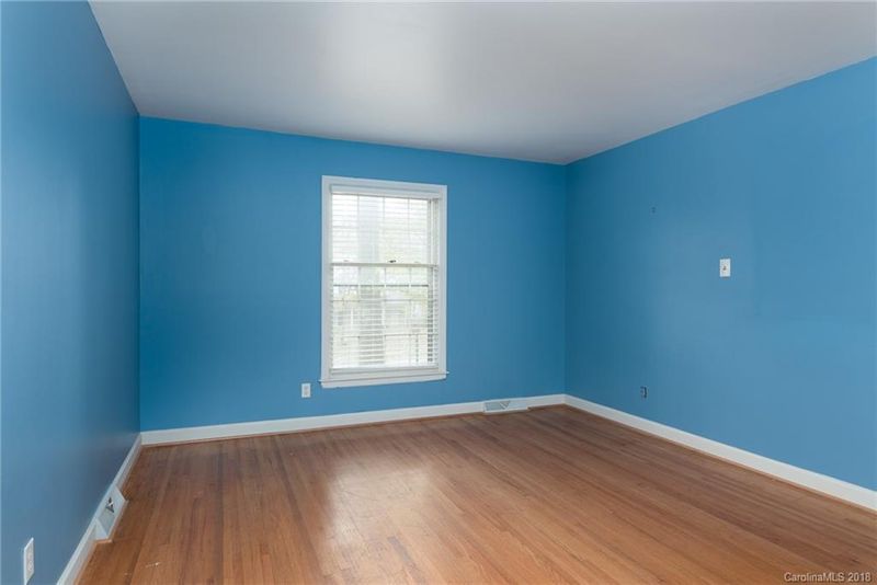 5901 Ruth Dr, Charlotte, NC 28215