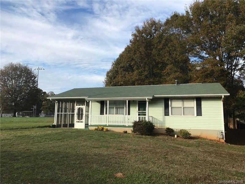19525 Smith Cir, Cornelius, NC 28031