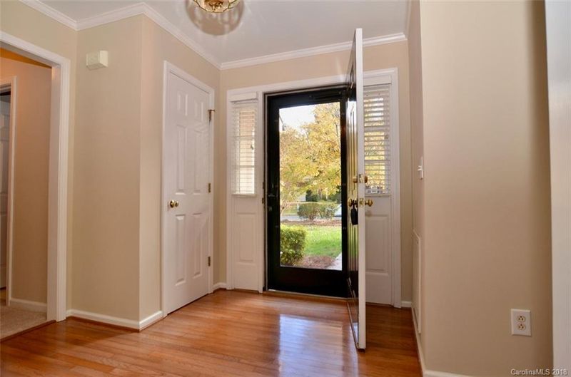 4613 Jamesville Dr, Matthews, NC 28105