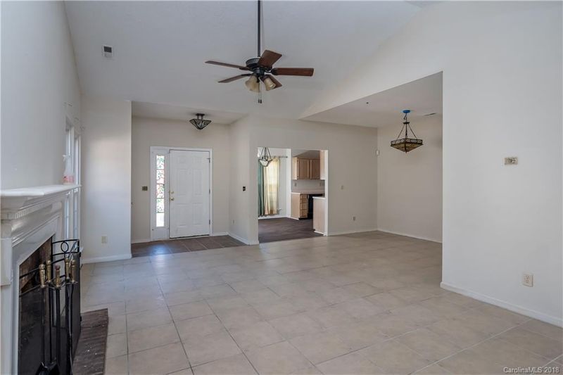 1520 Jeffrey Bryan Dr #37, Charlotte, NC 28213