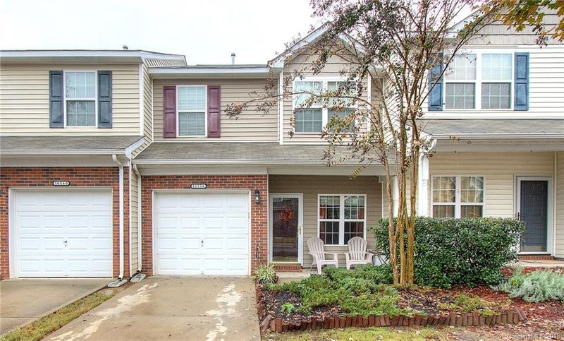 10556 Bunclody Dr, Charlotte, NC 28213