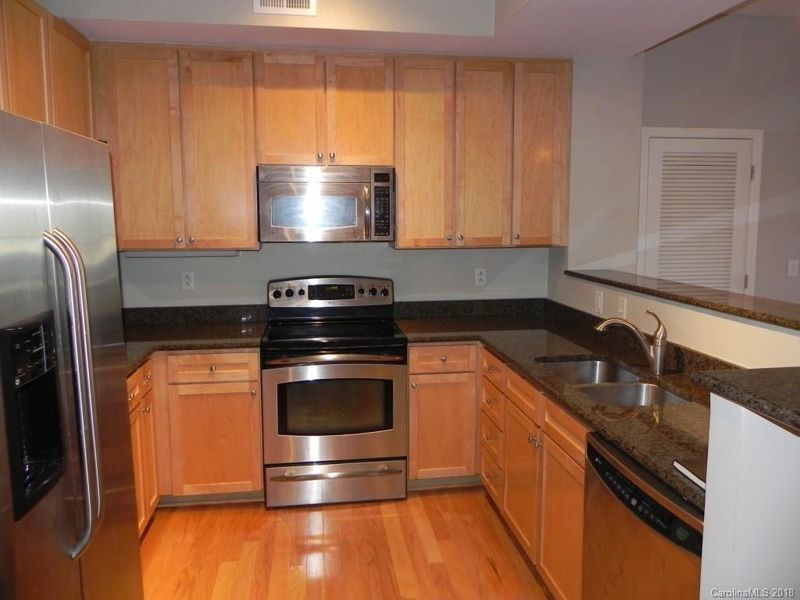 721 Governor Morrison St #428, Charlotte, NC 28211