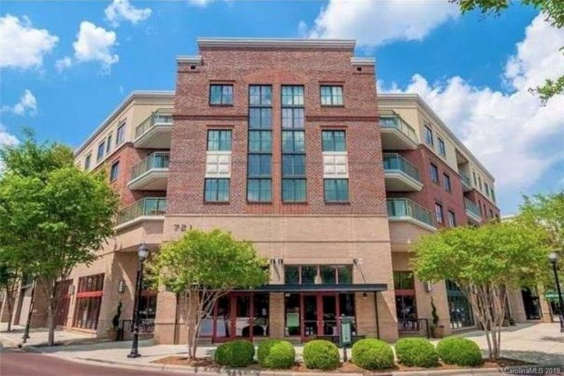 721 Governor Morrison St #428, Charlotte, NC 28211