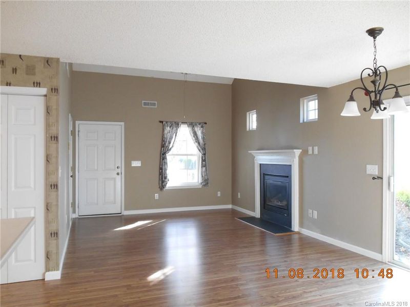 1012 Sapphire Dr, Gastonia, NC 28054