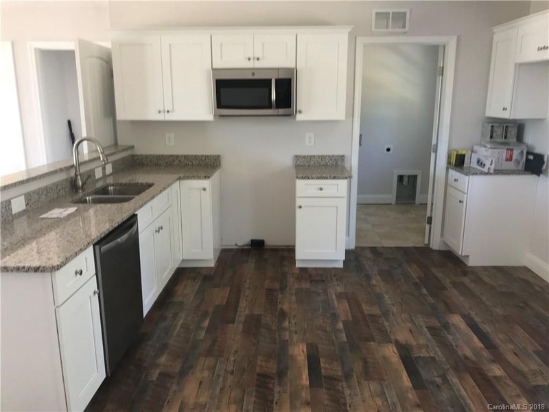 205 Blackwelder St, Kannapolis, NC 28081