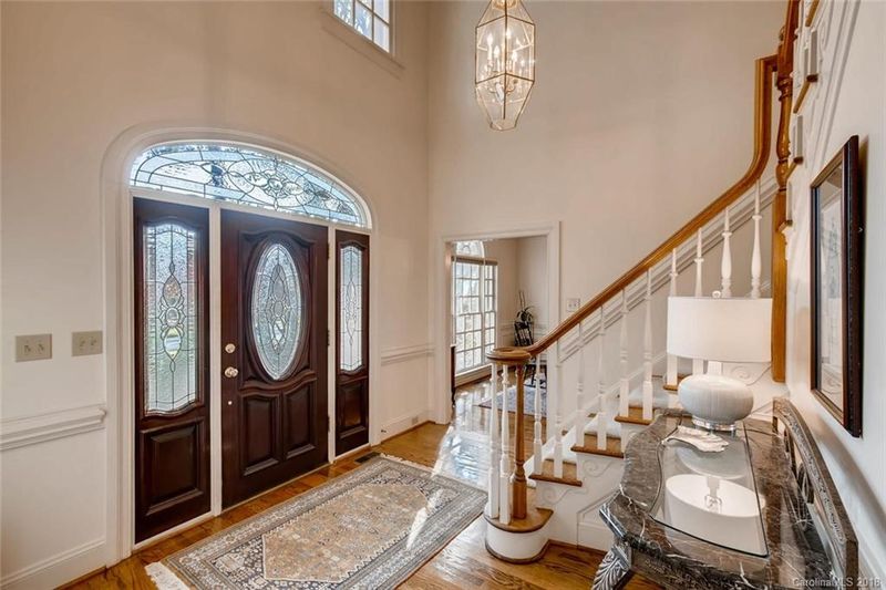 4702 Pineland Pl, Charlotte, NC 28277