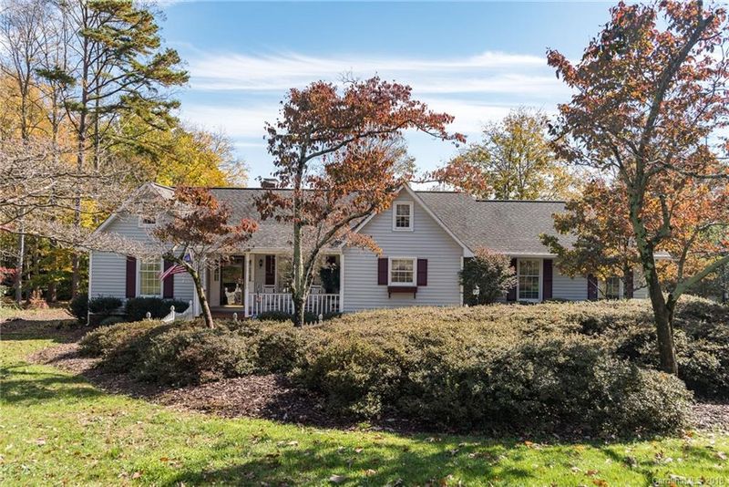 202 Julia Dr, Lincolnton, NC 28092