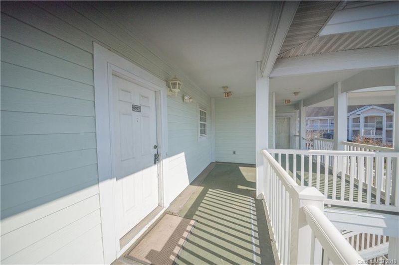 8977 Meadow Vista Rd, Charlotte, NC 28213