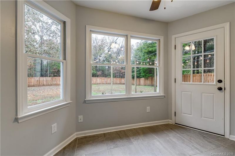 14400 Raynham Dr, Charlotte, NC 28262