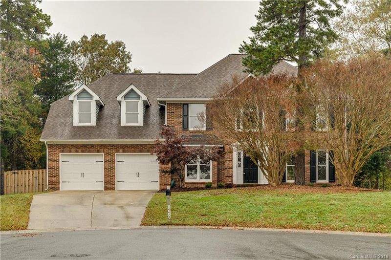 14400 Raynham Dr, Charlotte, NC 28262