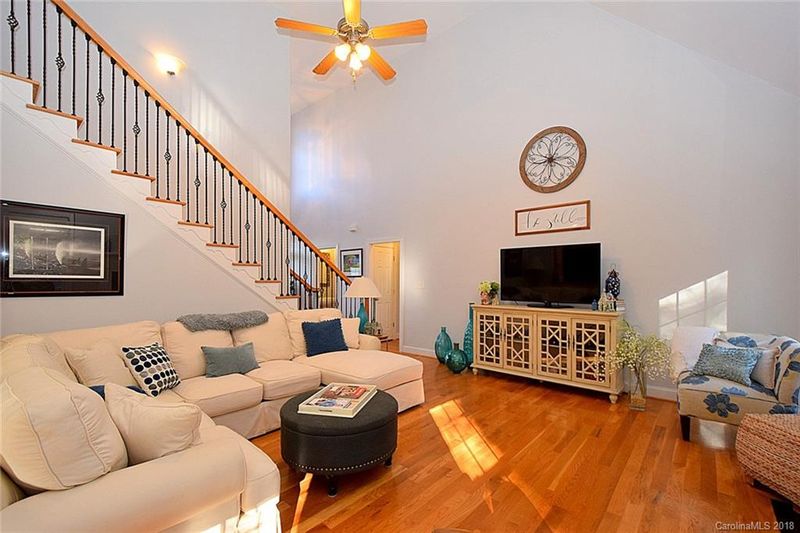 3612 Maplebrook Dr, Denver, NC 28037