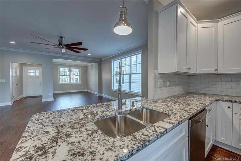 4034 Avalon Ave, Charlotte, NC 28208
