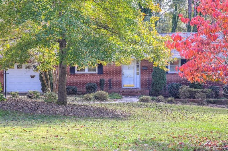400 Harmony Ln, Mount Holly, NC 28120