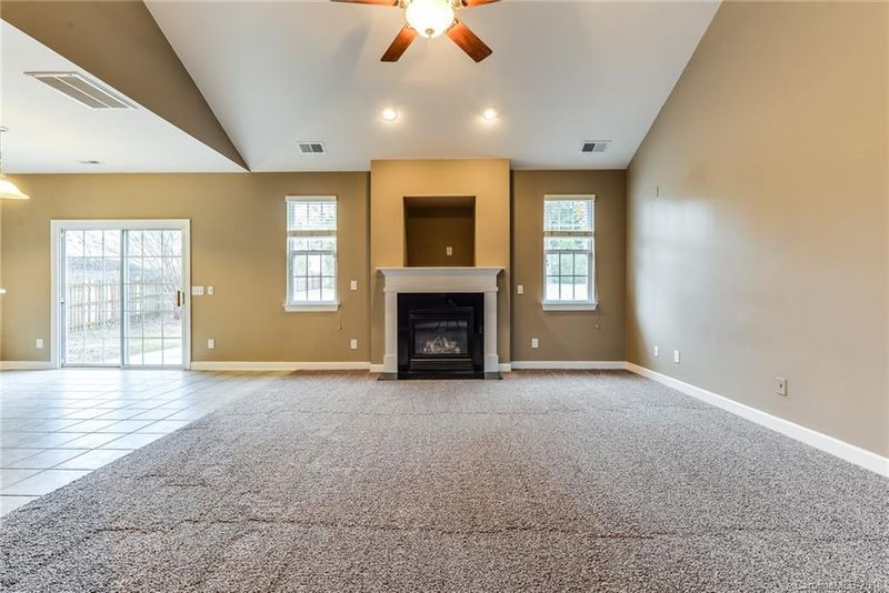 6322 Crosshall Pl, Waxhaw, NC 28173