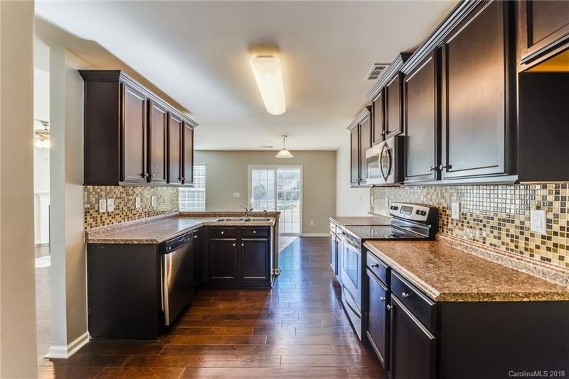 4723 Mcclure Rd, Charlotte, NC 28216