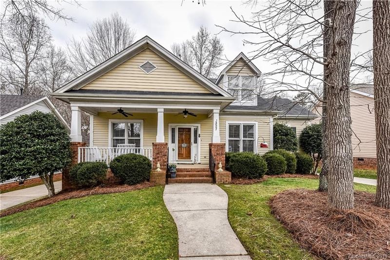 307 Ashby Dr, Davidson, NC 28036