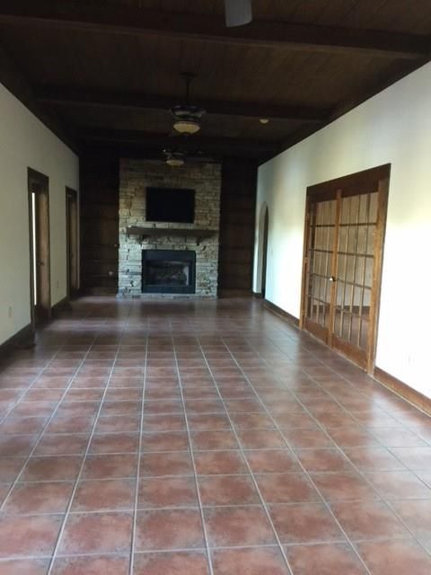4534 N Center St NE, Hickory, NC 28601
