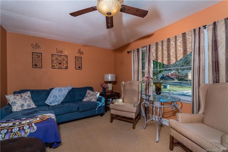 112 Alexis Forest Dr, Stanley, NC 28164