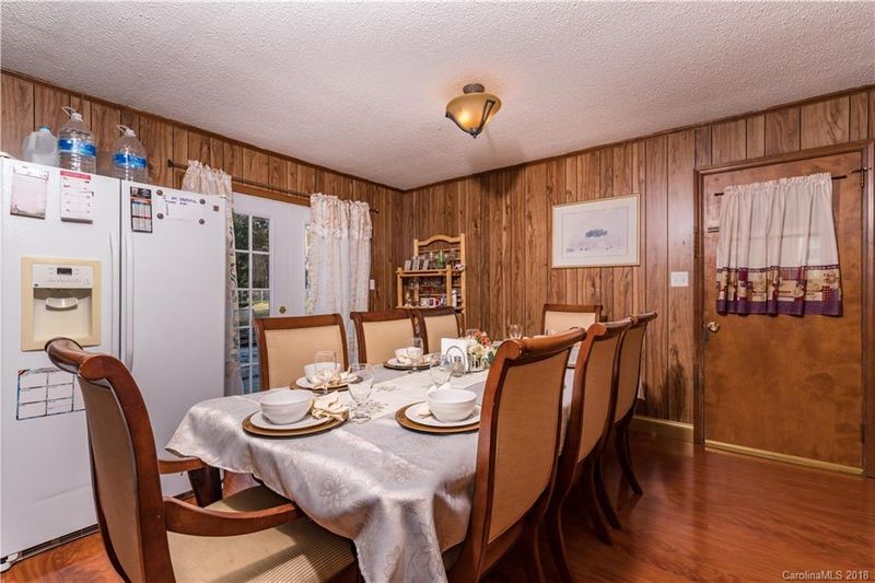 112 Alexis Forest Dr, Stanley, NC 28164