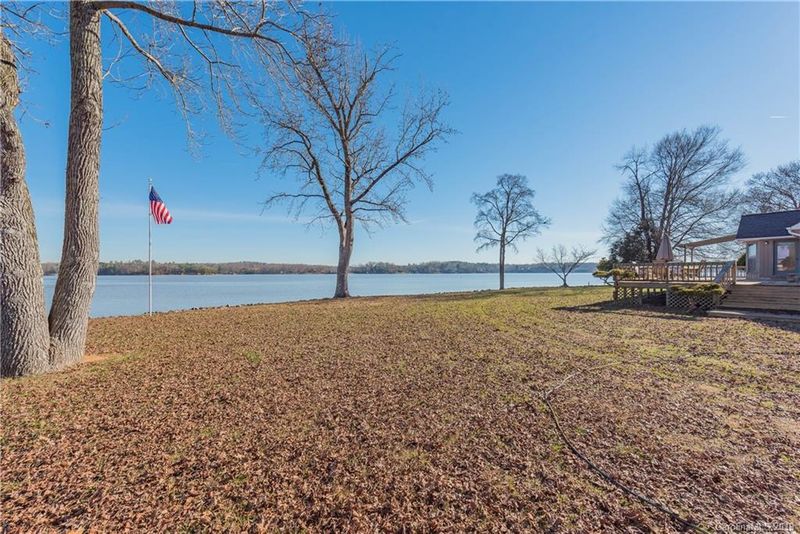 3912 Sandy Point Dr #14, York, SC 29745