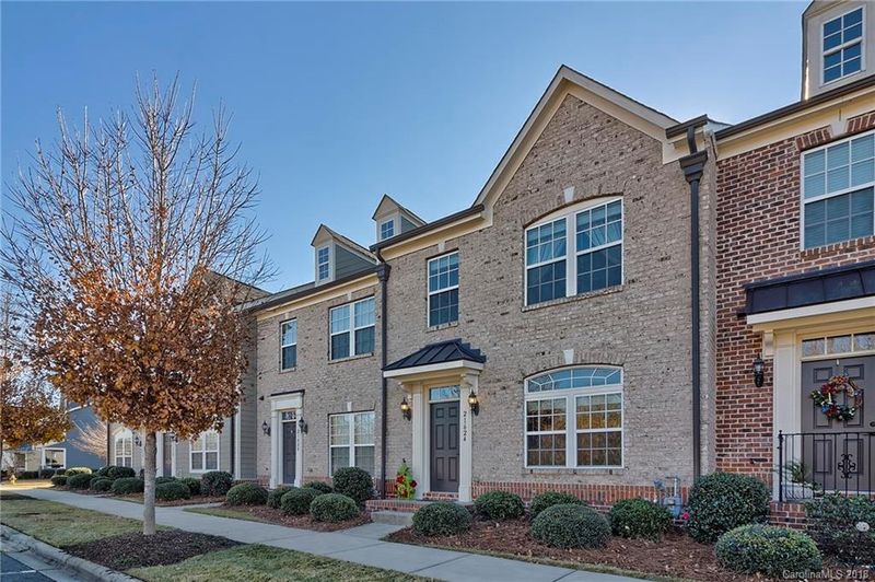 21624 Old Canal St #23, Cornelius, NC 28031
