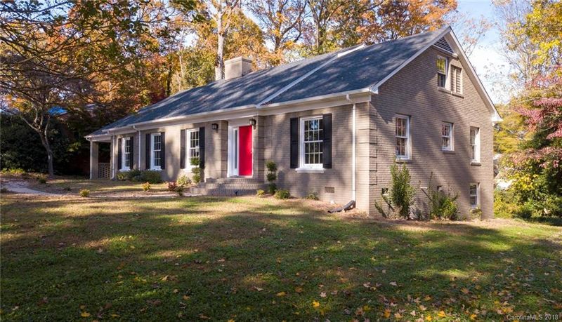 6101 Glenridge Rd, Charlotte, NC 28211