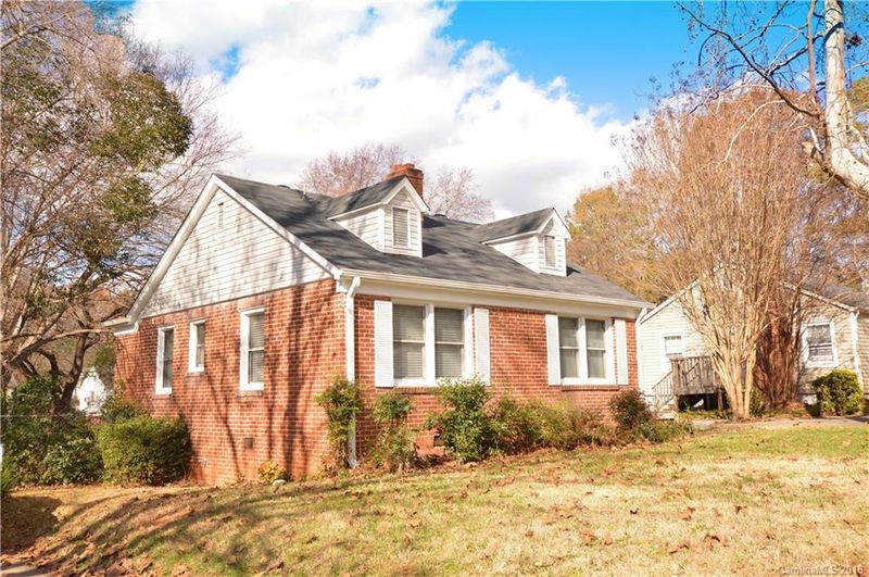 2748 Mayflower Rd, Charlotte, NC 28208