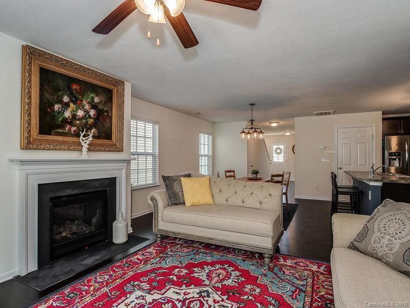9527 Kendall Dr, Charlotte, NC 28214