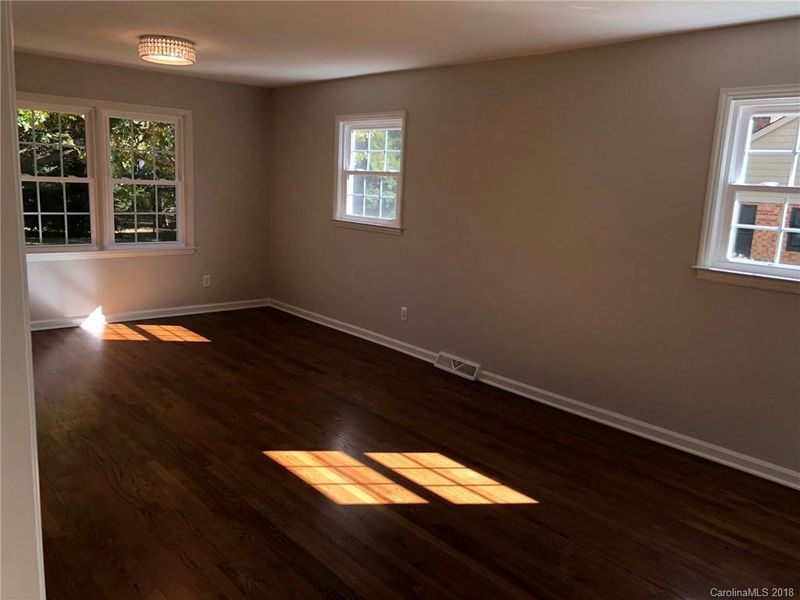 828 Imperial Dr, Gastonia, NC 28054