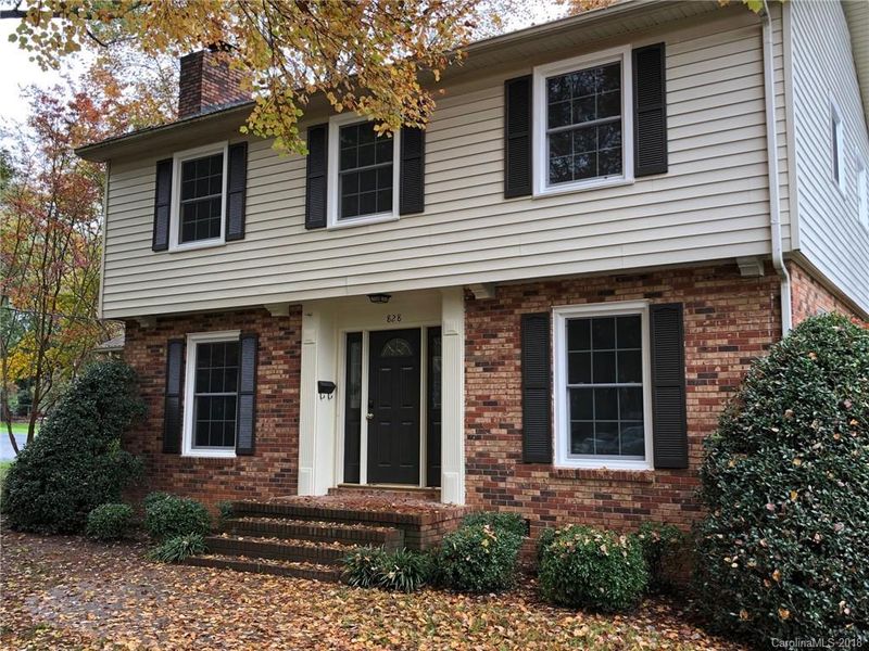 828 Imperial Dr, Gastonia, NC 28054