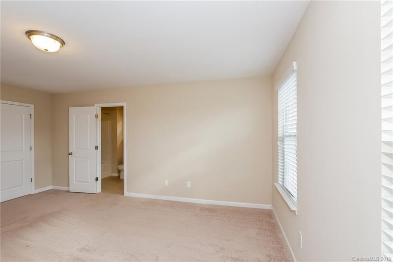 923 Summerlake Dr, Fort Mill, SC 29715