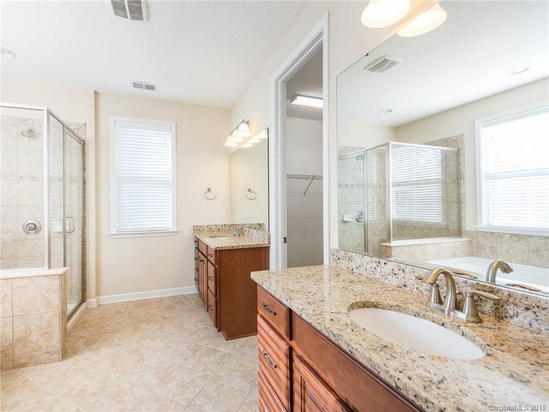 2017 Wade Hampton Cir, Belmont, NC 28012