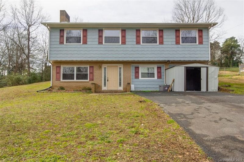 204 Redcoat Dr, Fort Mill, SC 29715